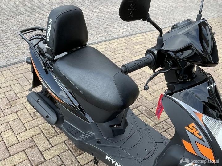 Kymco Agility zwart