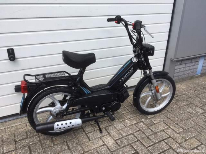 Tomos Standard zwart