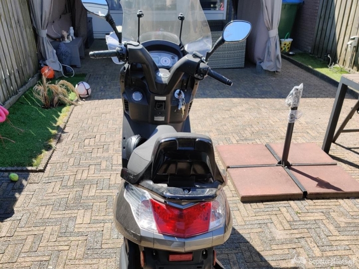 Te koop Kymco New dink 50 - Scooterplaats
