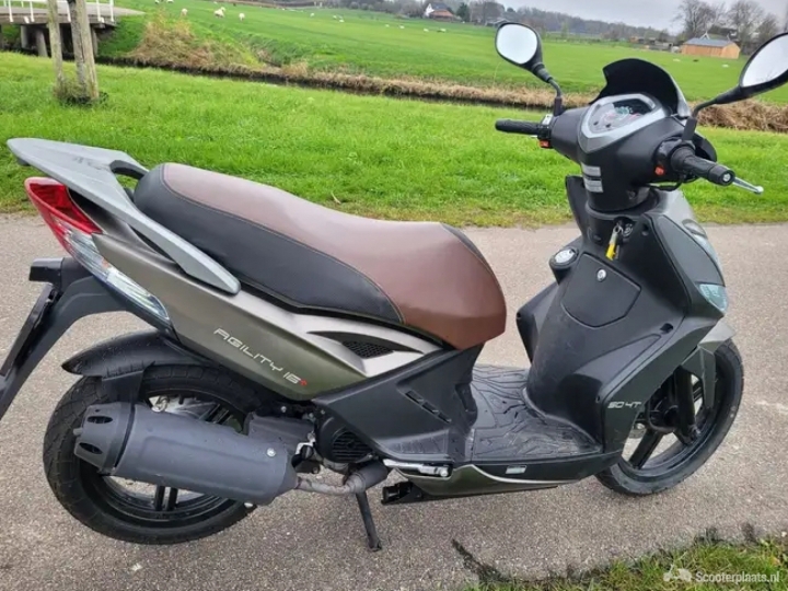 Kymco Agility bruin