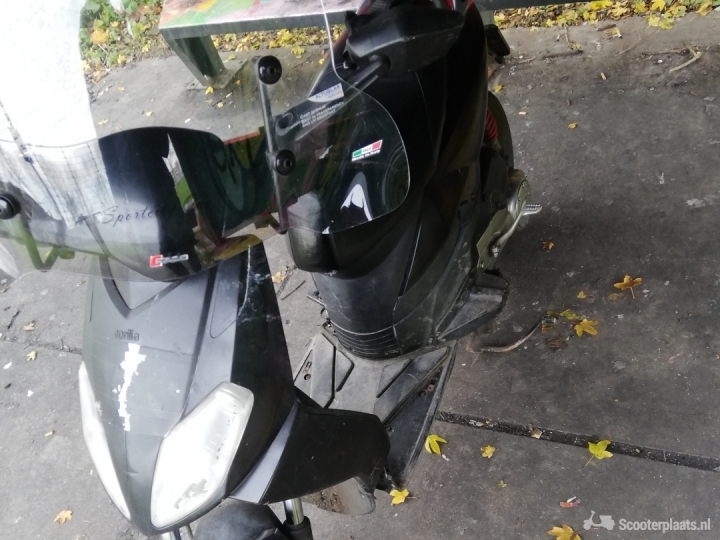 Aprilia Sportcity zwart