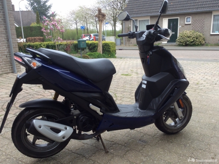 Sym Jet blauw