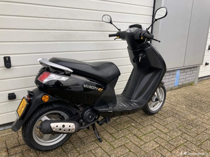 Peugeot VivaCity zwart