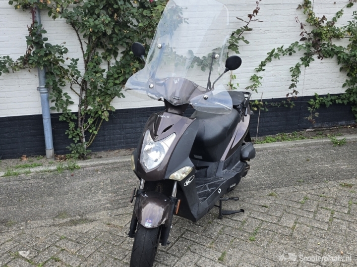 Kymco Agility bruin