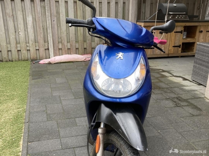 Peugeot Looxor blauw