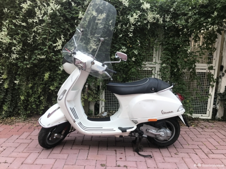 Vespa S wit