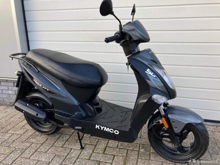 Kymco Agility zwart