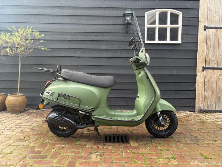 AGM VX50 groen