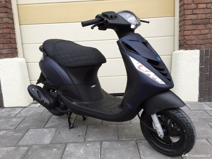 Piaggio Zip blauw