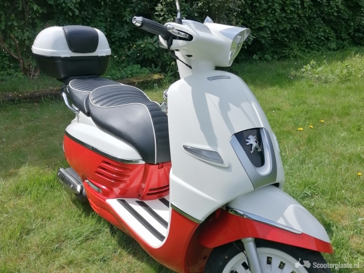 Peugeot Django oranje