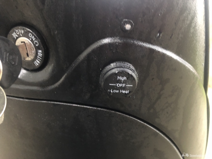 Piaggio Zip matzwart