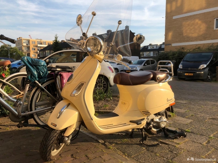 Vespa Overig beige