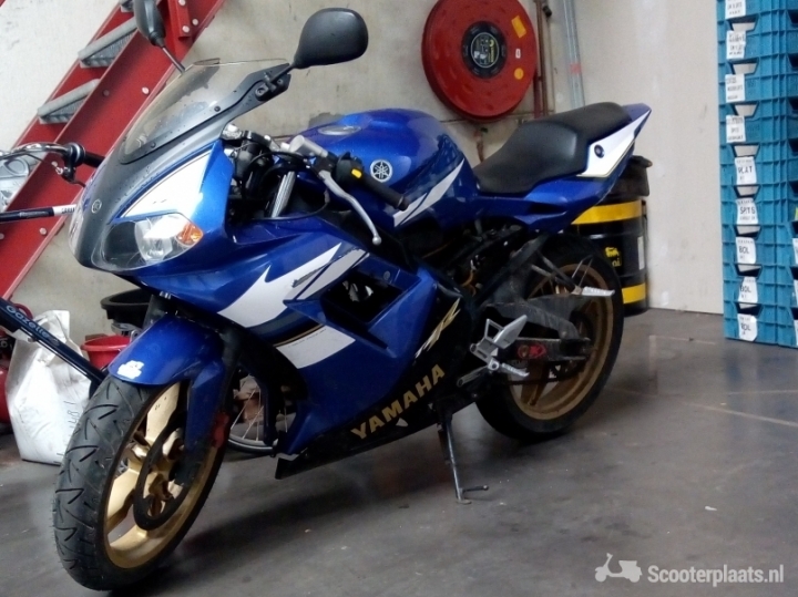 Yamaha TZR 50 blauw