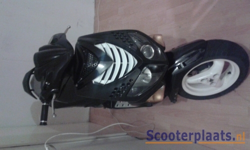 Peugeot Speedfight zwart