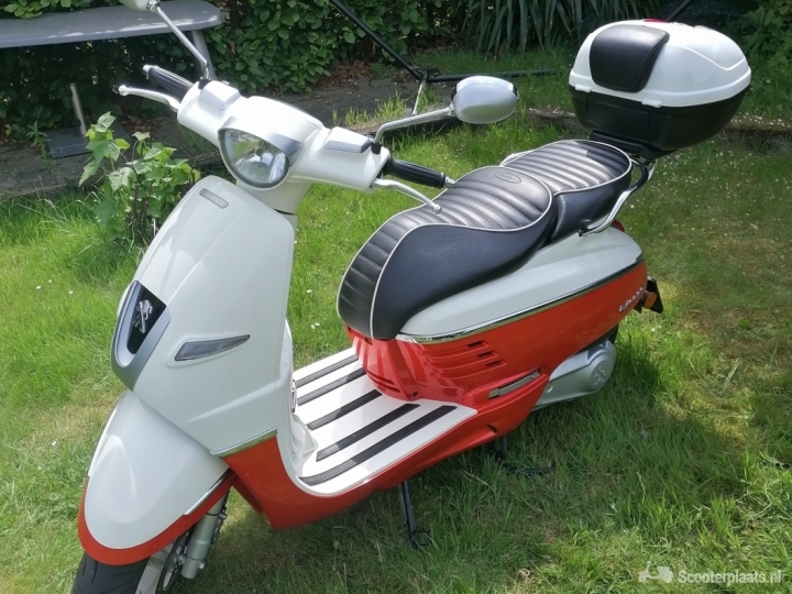 Peugeot Django oranje