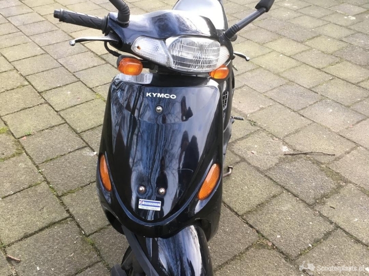 Kymco DJ 50 snorscooter 25 kmh - Scooterplaats