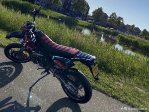 Derbi Senda DRD Racing zwart