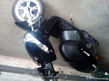 Peugeot Kisbee zwart