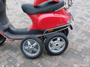 Vespa LX 50 rood