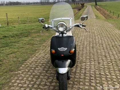 aprilia  habana te koop loopt 45 