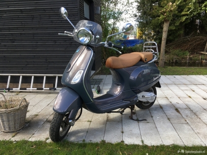 Limited Edition Vespa LXV