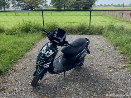 Piaggio Zip groen