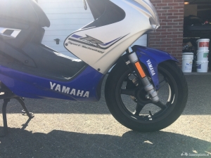 Yamaha Aerox R grijs