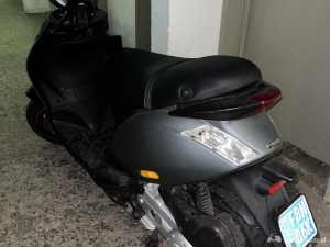 Piaggio Zip grijs