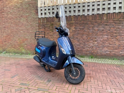 AGM VX50 blauw