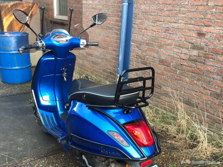 Vespa Sprint blauw