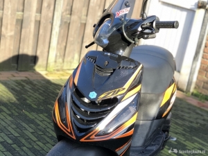 Piaggio Zip zwart