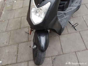 Kymco Agility zwart