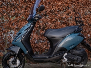Piaggio Zip blauw