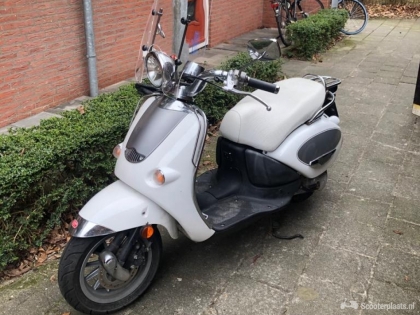 Aprilia Mojito Custom (45km) in goede staat 