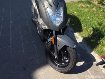 Kymco Agility grijs