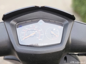 Peugeot Kisbee matzwart