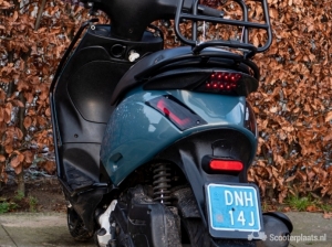 Piaggio Zip blauw