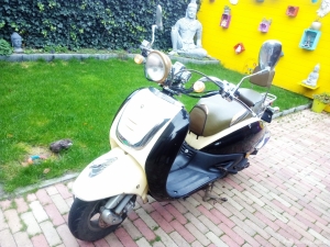 Te koop AGM scooter