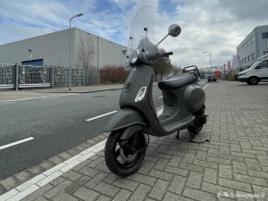 Vespa lx 50 geel kenteken