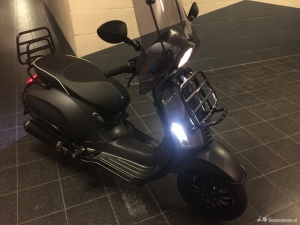 Vespa Sprint S grijs