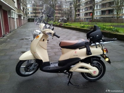 Emco Novi elektrische scooter