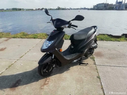 TOPPER: Kymco Vp50, 2015, 45km slechts 16.527km