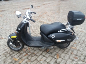 Goedrijdende scooter 