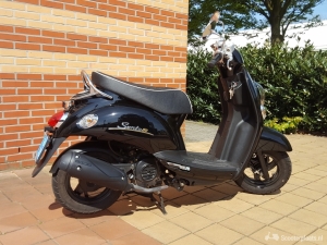 Kymco Sento zwart