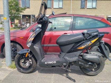 Kymco Agility zwart