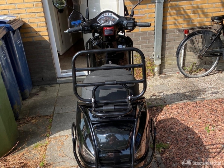 Agm VX50 EFI - Scooterplaats
