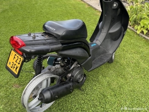 Peugeot Ludix zwart