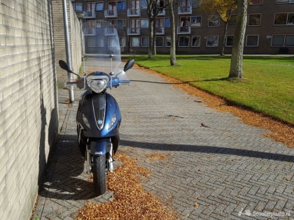 Piaggio Fly blauw