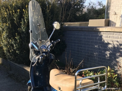 Mooie Vespa scooter uit 2008 te koop