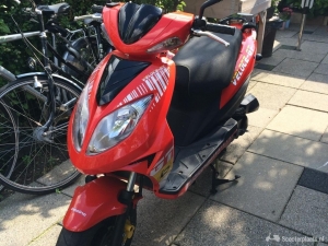 Tekoop Beeline scooter 2maanden oud.